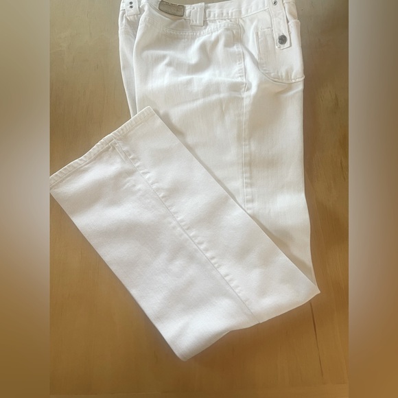 Calvin Klein white Jeans, size 8, inseam is 30” - Picture 3 of 7